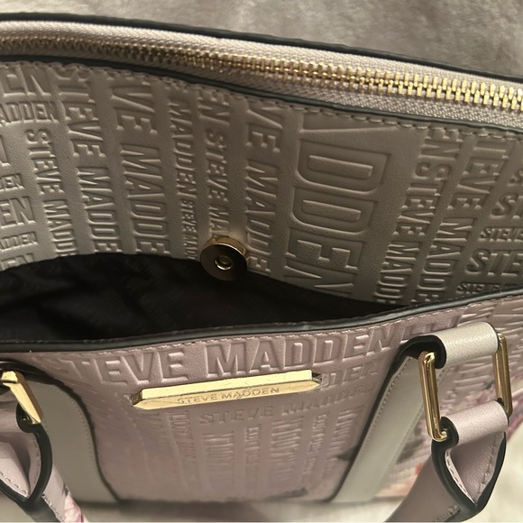 Steve Madden gray floral purse - Picture 4 of 9